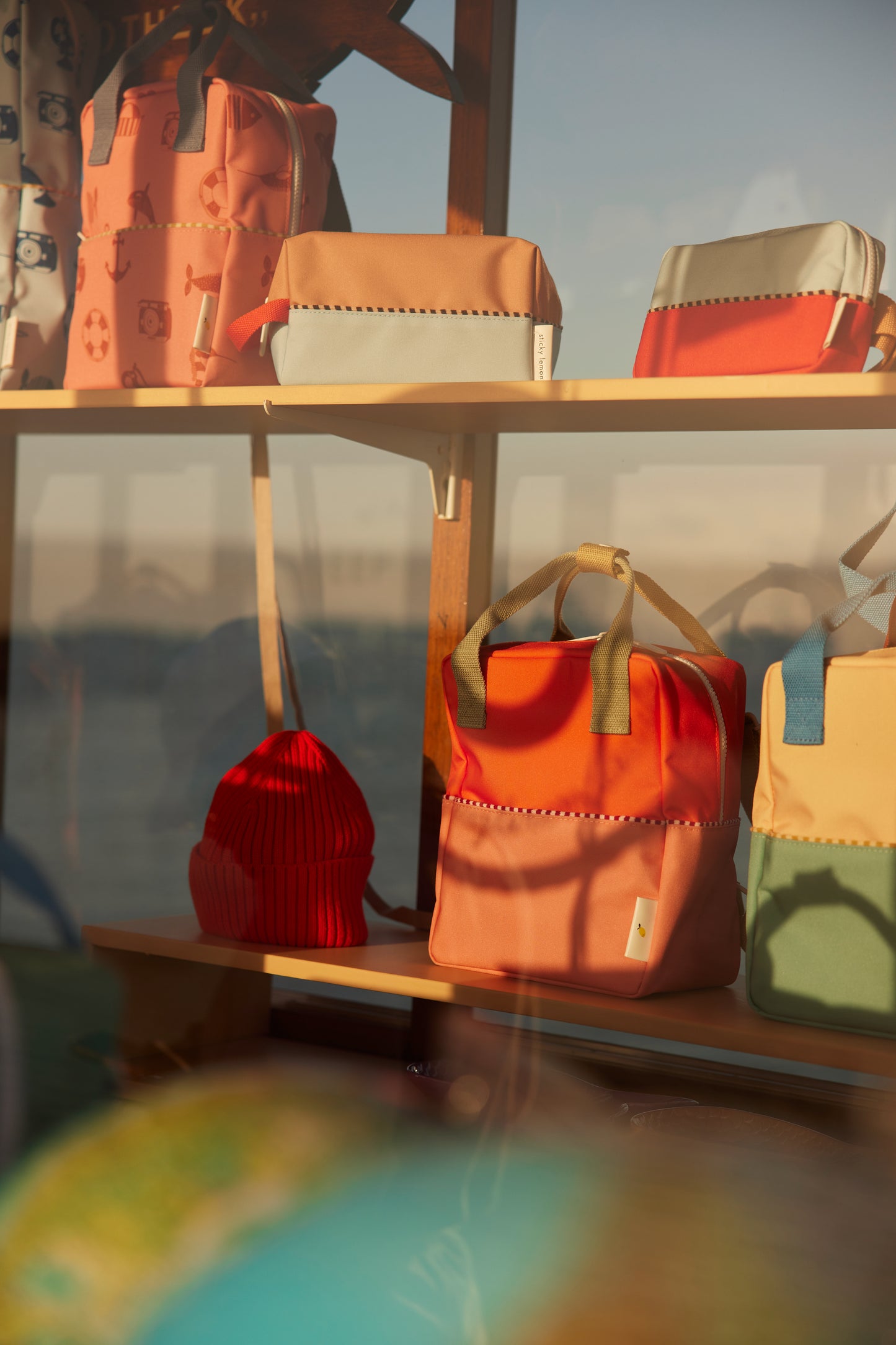 Rugtas klein Colourblocking - Lifebuoy orange & Coral pink